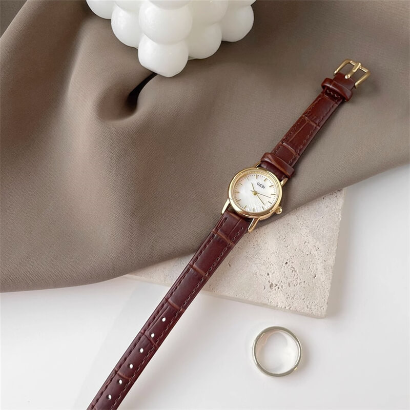 Vintage Style Brown/Black Round Leathe Ladies Watch