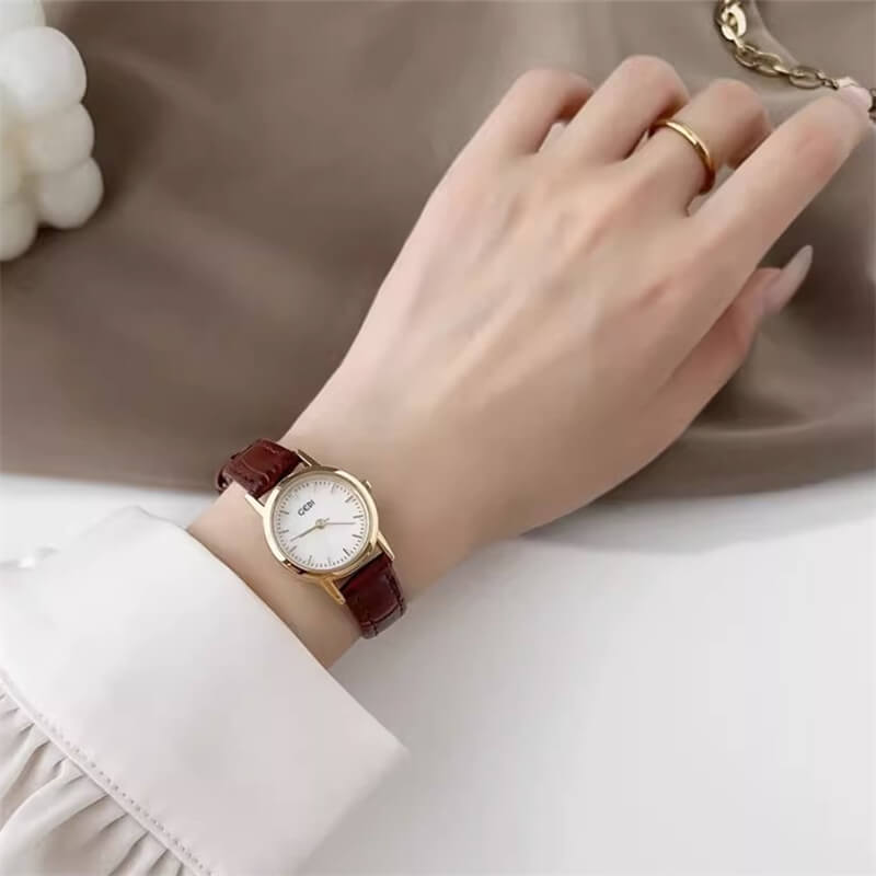 Vintage Style Brown/Black Round Leathe Ladies Watch