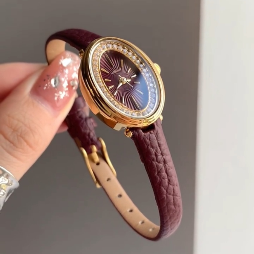 Vintage Gold Small Oval Face Leather Watch