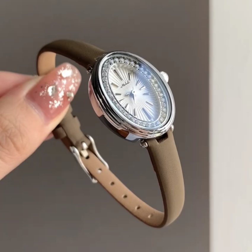 Vintage Gold Small Oval Face Leather Watch