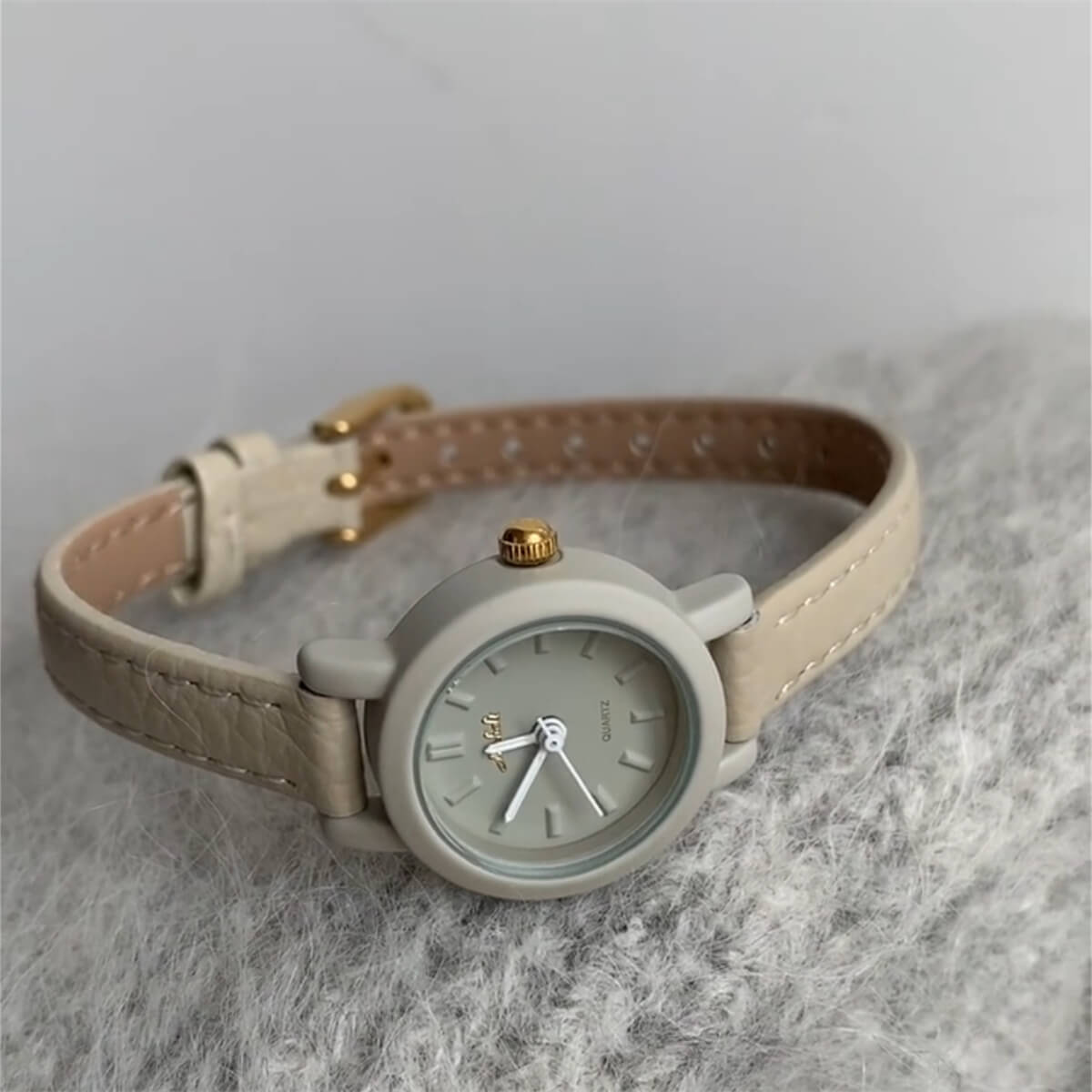 Colorful leather strap round small dial ladies watch