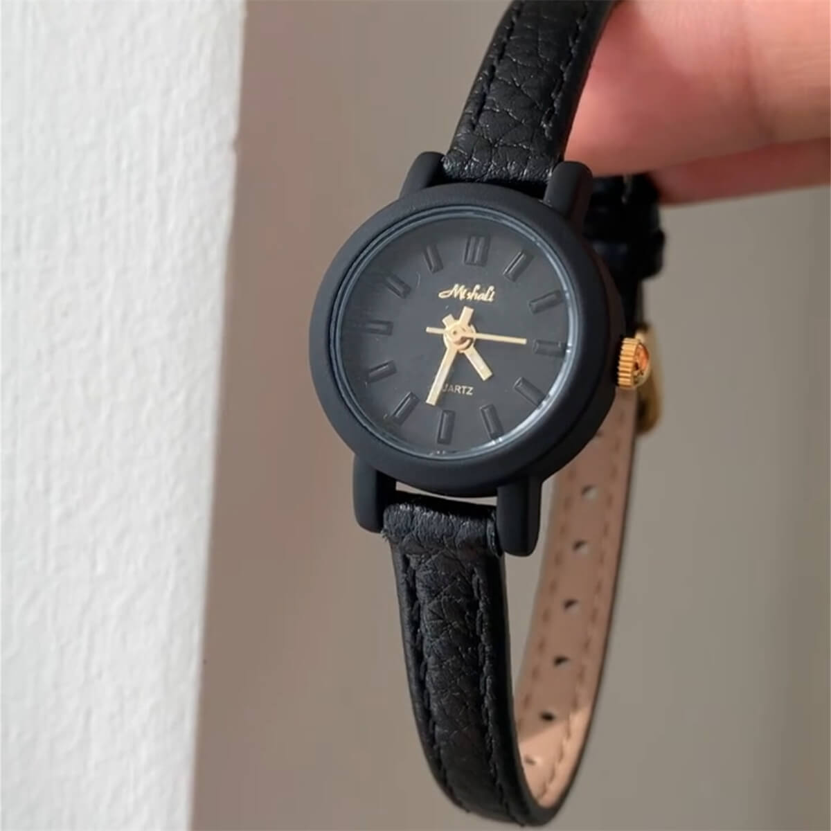 Colorful leather strap round small dial ladies watch