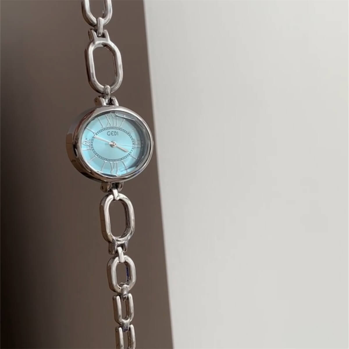 Women’s Oval Face Gold Bracelet Watch