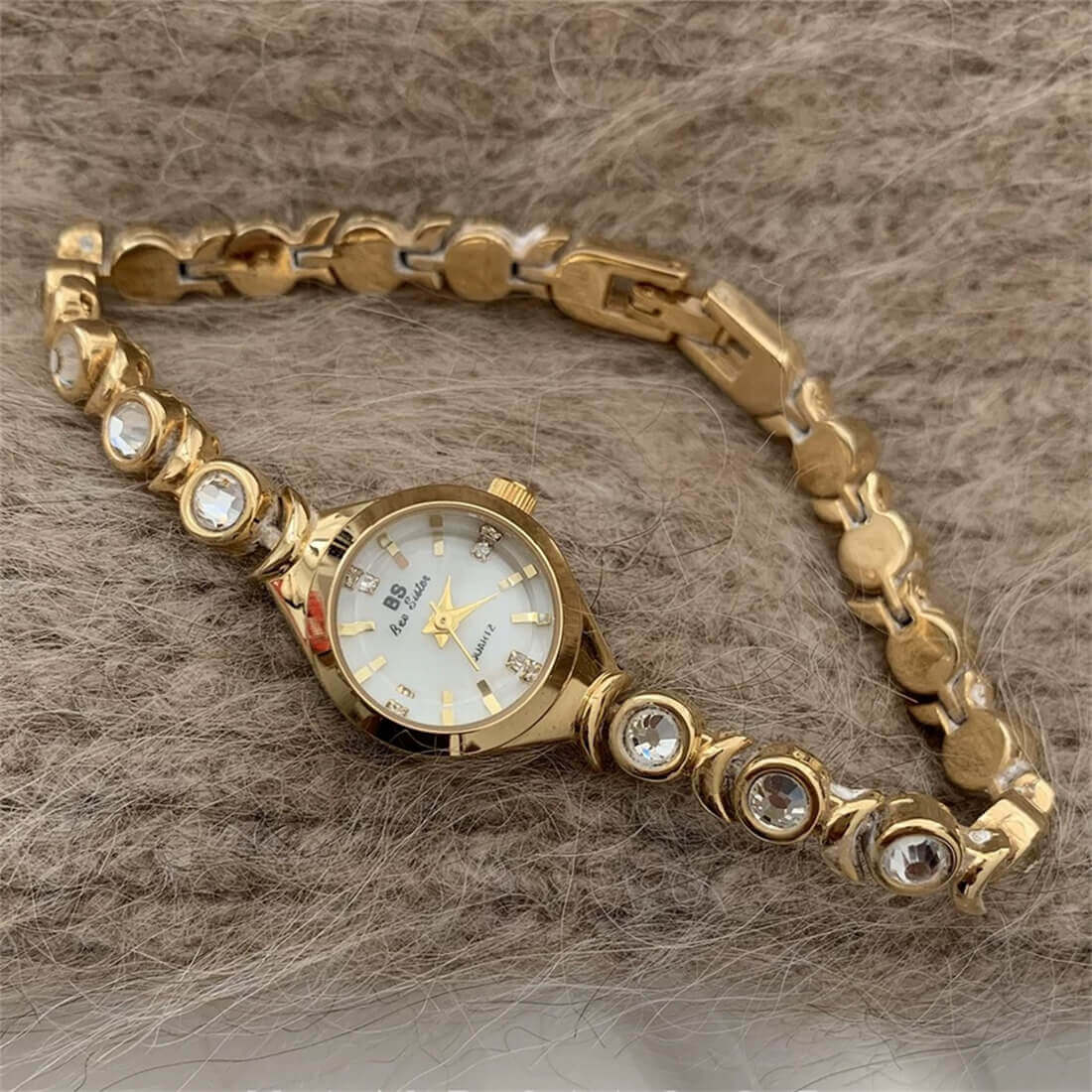 Round Face Gold Zircon Bracelet Watch