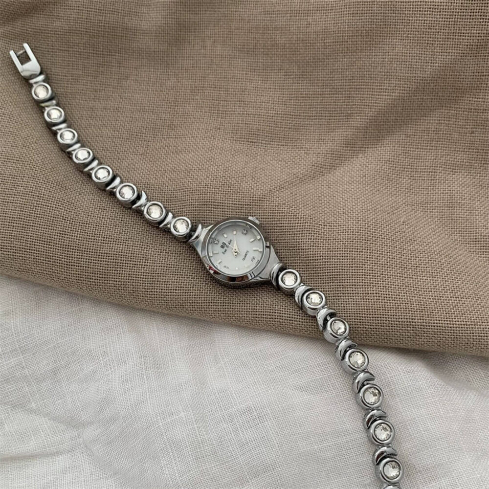 Round Face Gold Zircon Bracelet Watch