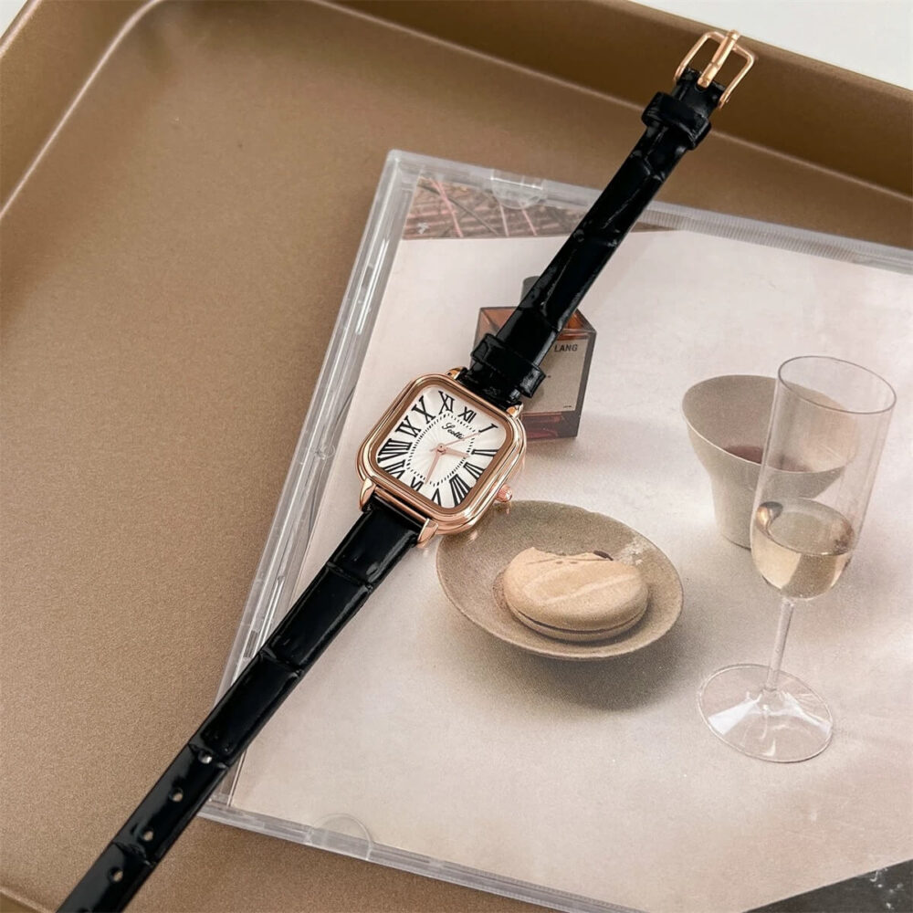 313-7.jpg Danity Square Face Brown/Black/Red Leather Watch