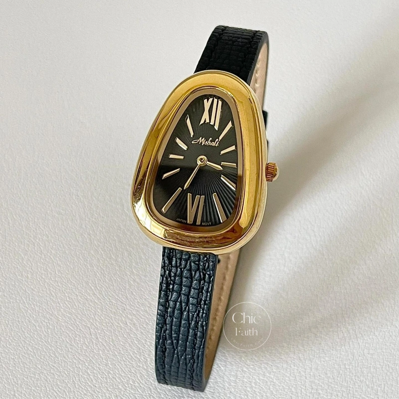 Retro Black/Burgundy Snake Head Shape Leather Watch for Women