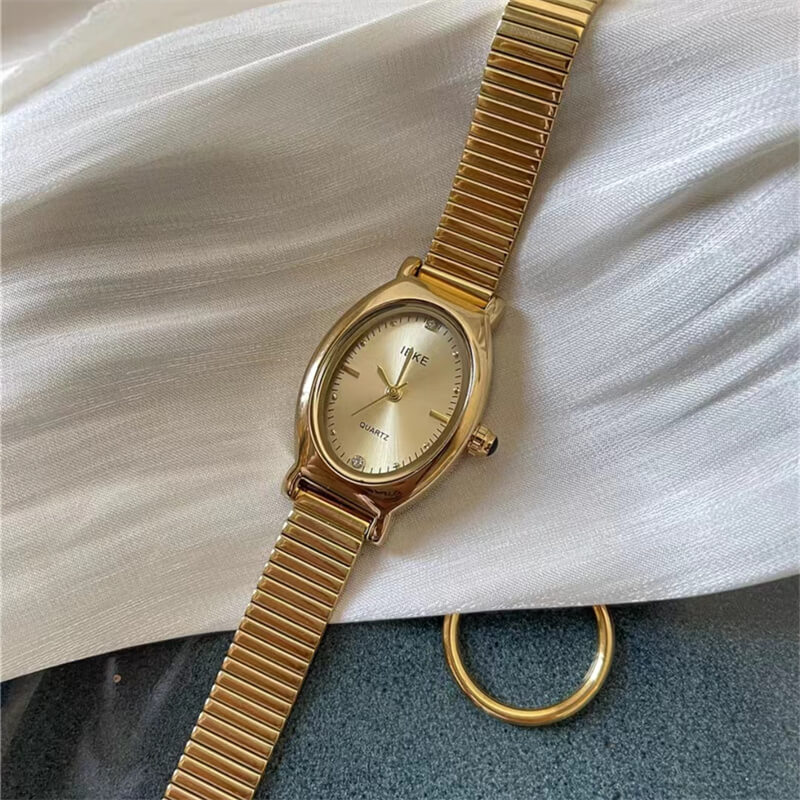 Chic Style Gold Emerald Green Oval Bracelet Ladies Watch