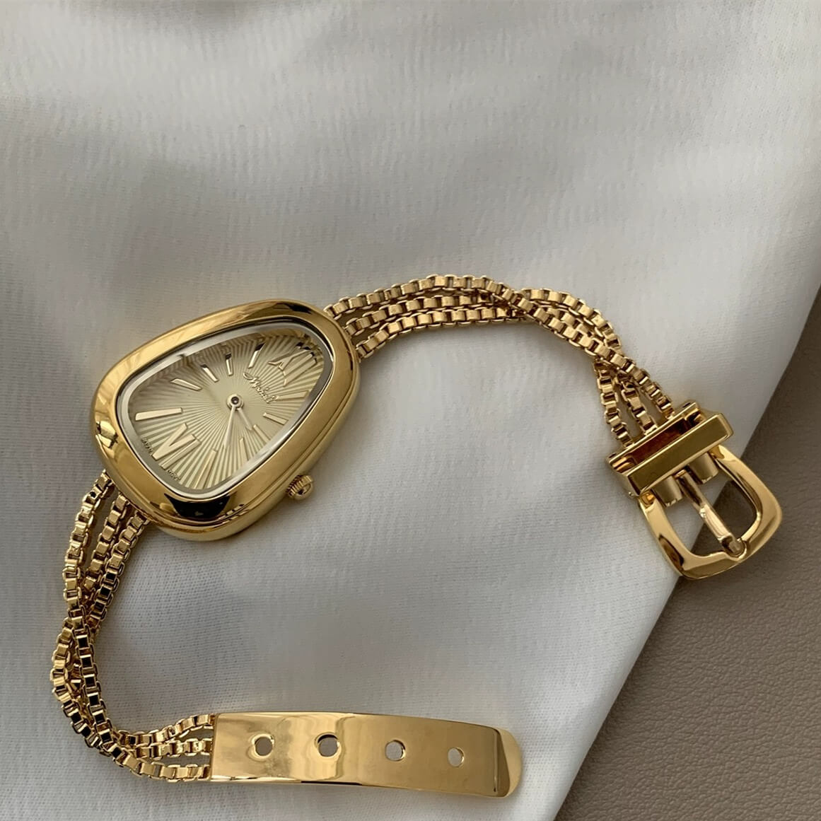 Classic Gold/Silver Snake Head Chain Watch for Women