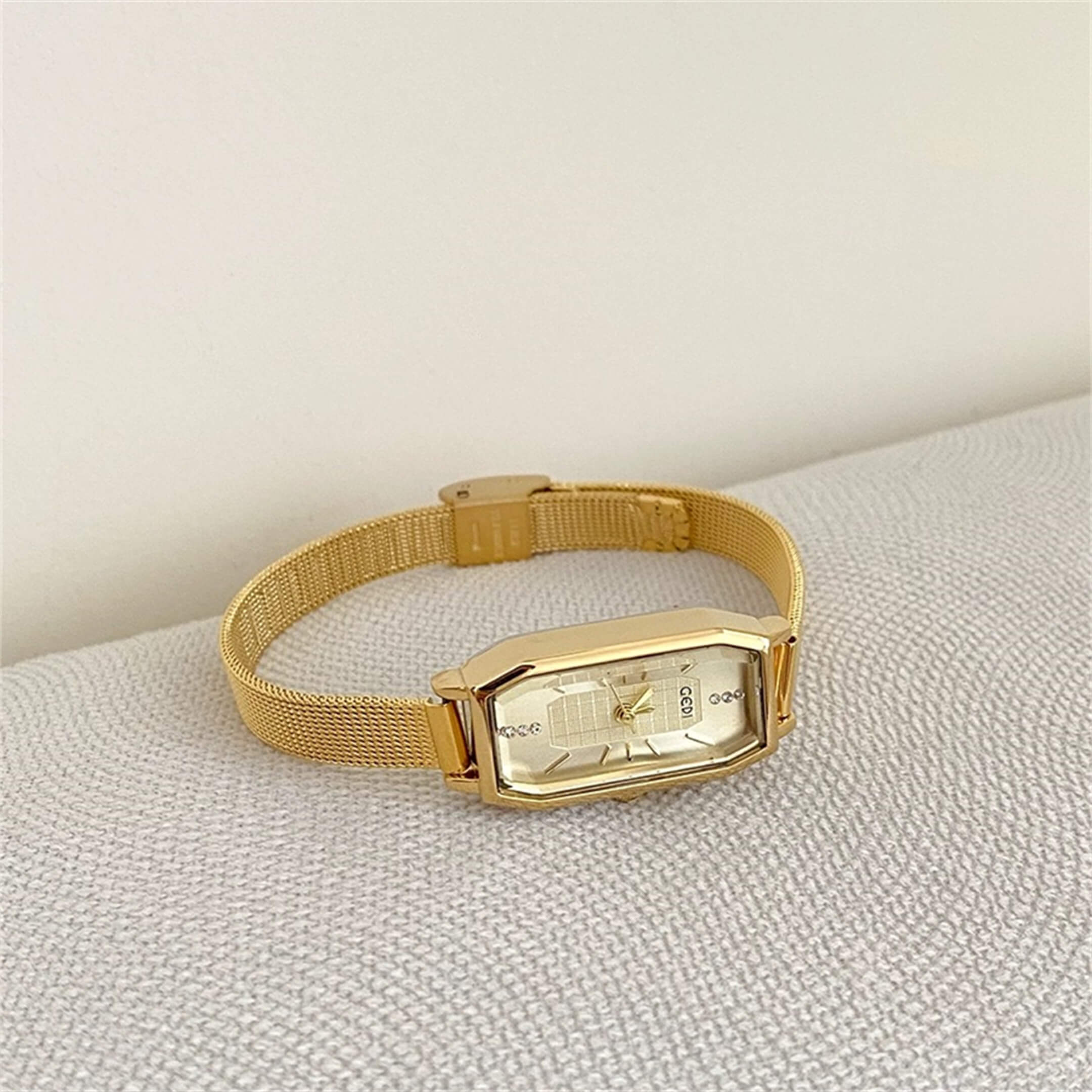 Vintage Style Rectangle Gold Ladies Watch