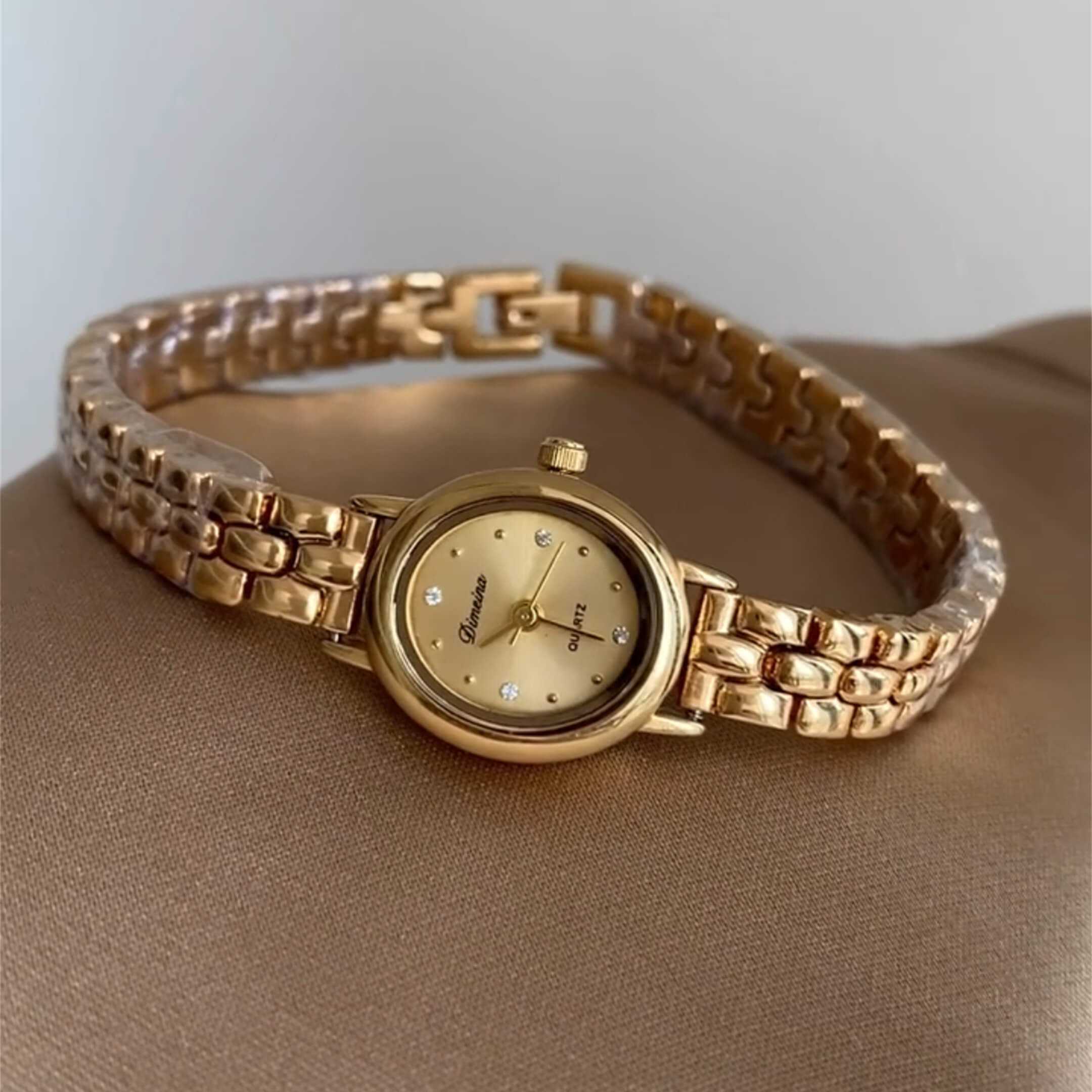 Dainty Gold Round Stainless Steel Small Face Watch