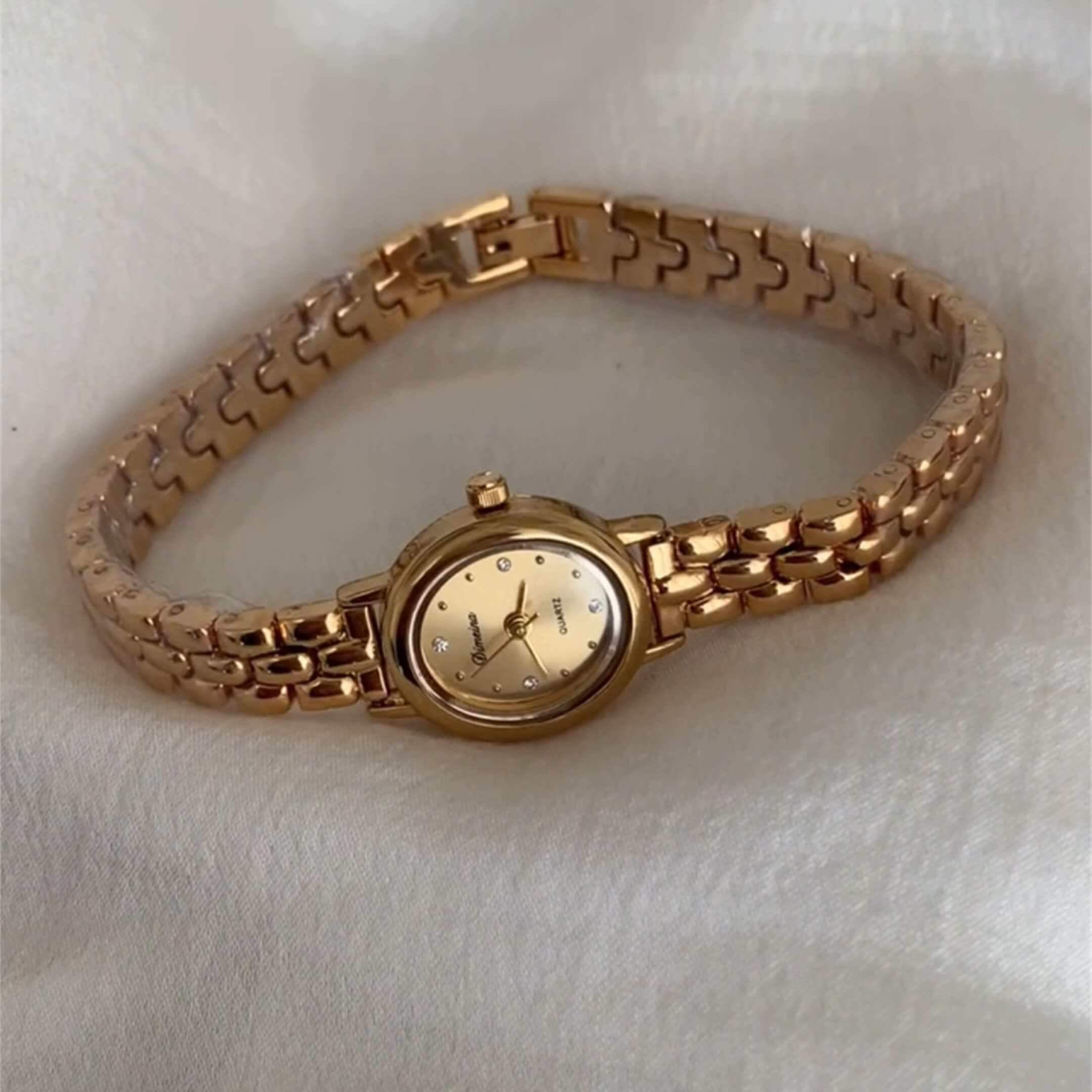 Dainty Gold Round Stainless Steel Small Face Watch