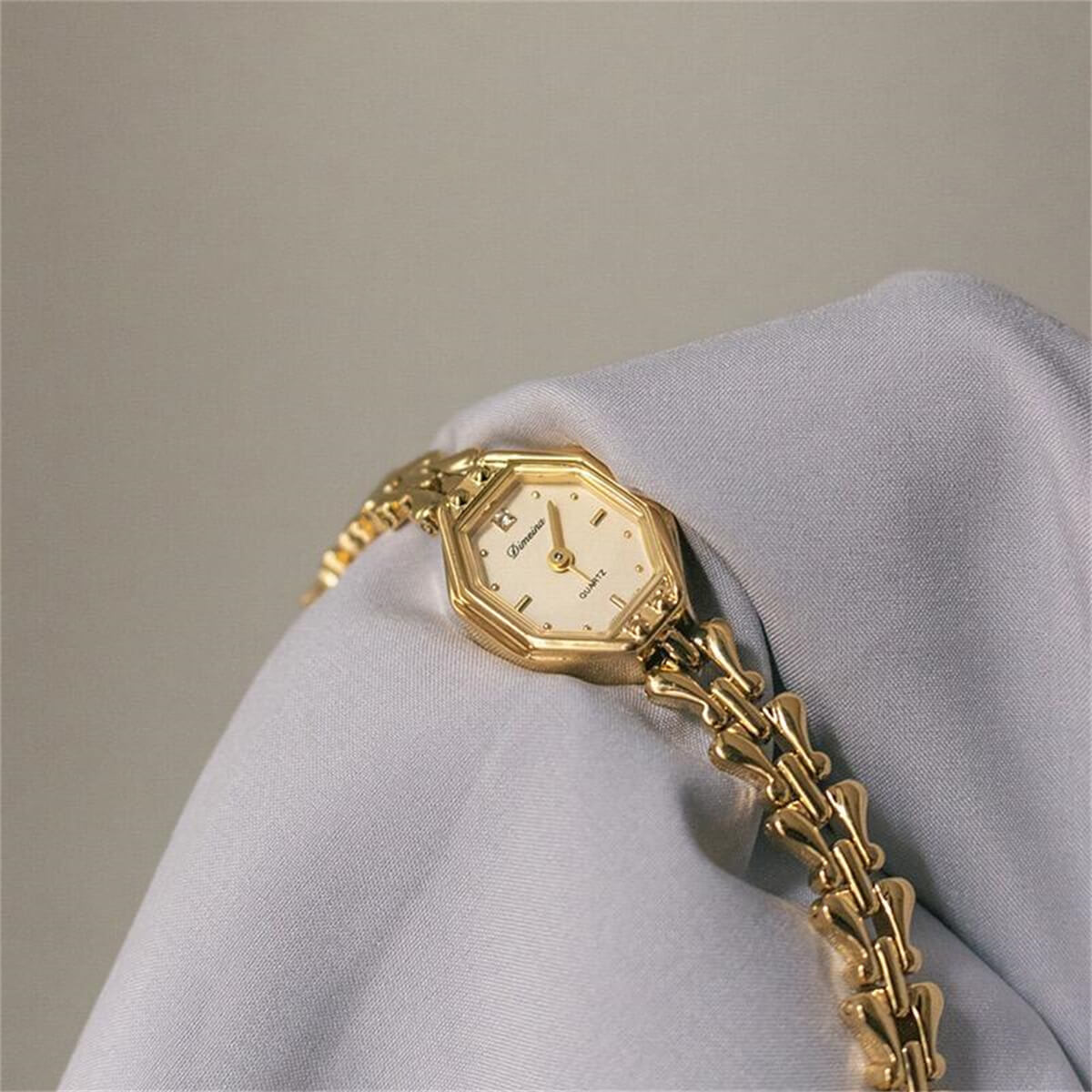 Vintage Style Small Face Bracelet Watch