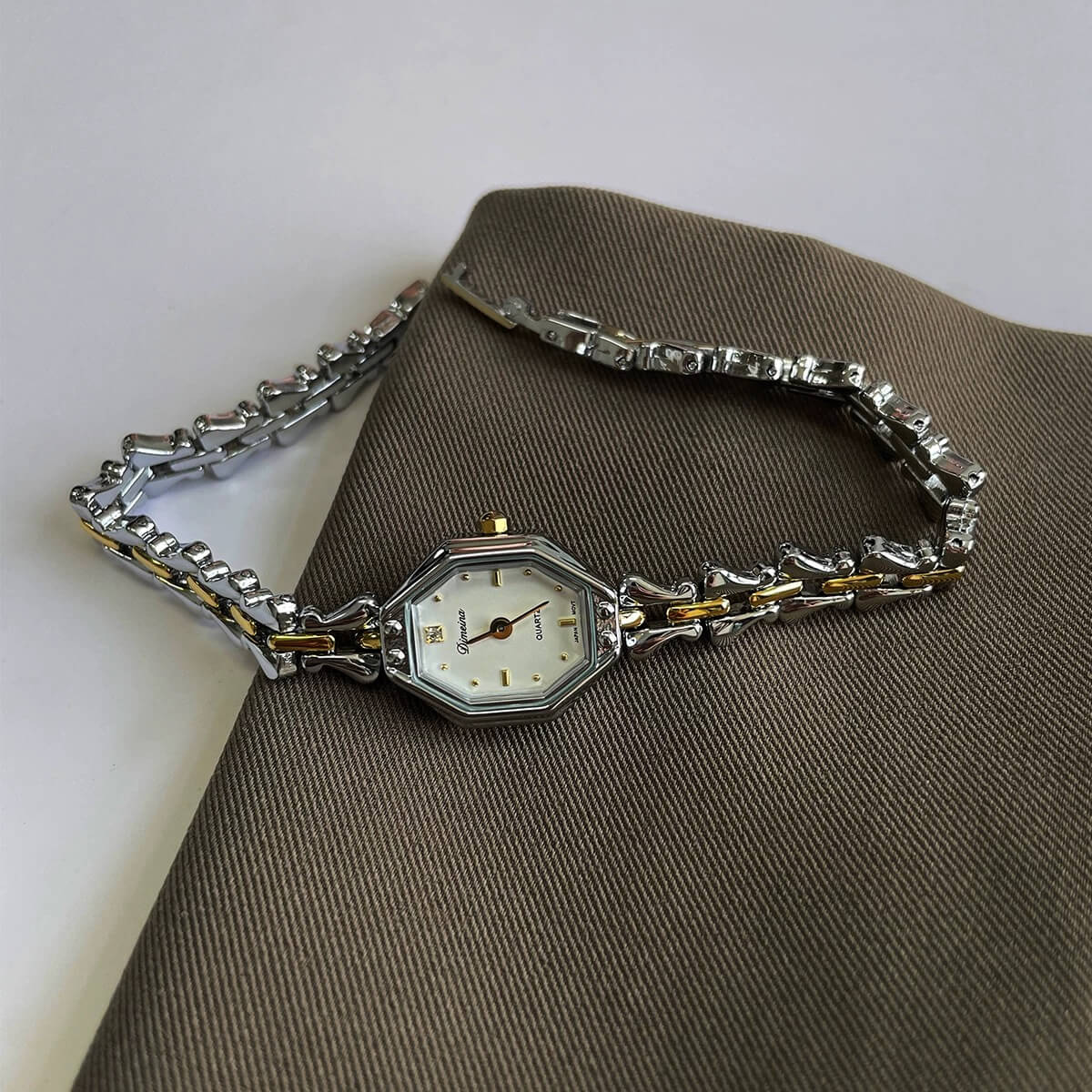 Vintage Style Small Face Bracelet Watch