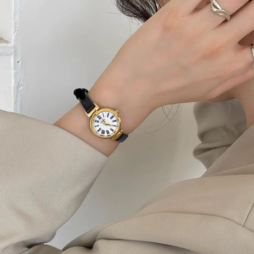 Chic Style Brown/Black Round Leather Watch for Women
