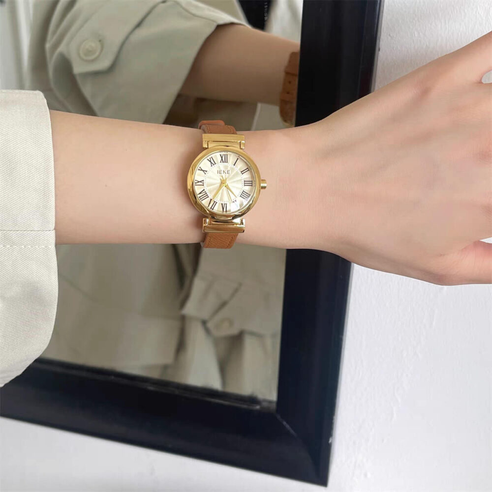 watch359-10.jpg Vintage Black/Brown/Green Round Leather Wristwatch