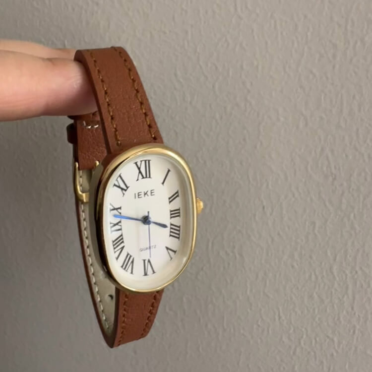 watch369-02.jpg Vintage Black/Brown Band Oval Leather Wristwatch