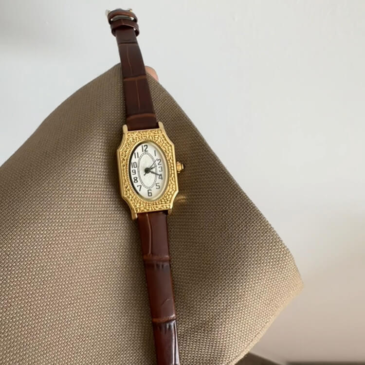 Vintage Style Brown/Gold Oval Bracelet Watch for Women