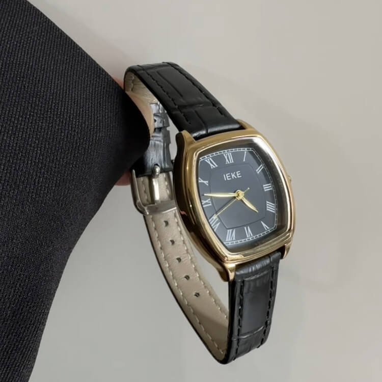 Classic Black/white barrel-shaped Genuine Leather Watch