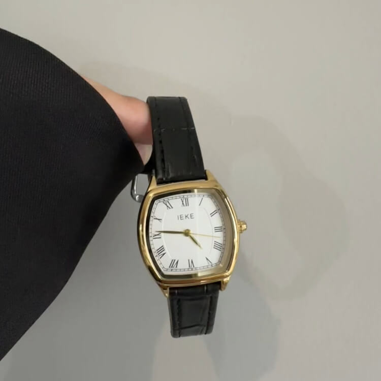 Classic Black/white barrel-shaped Genuine Leather Watch