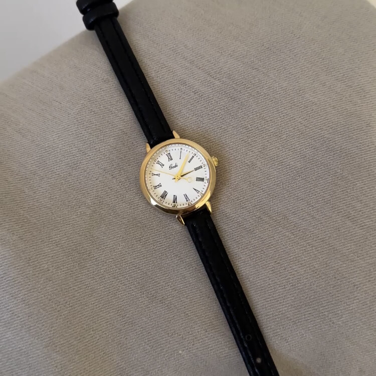 Classic Black/Brown Round Genuine Leather Wristwatch