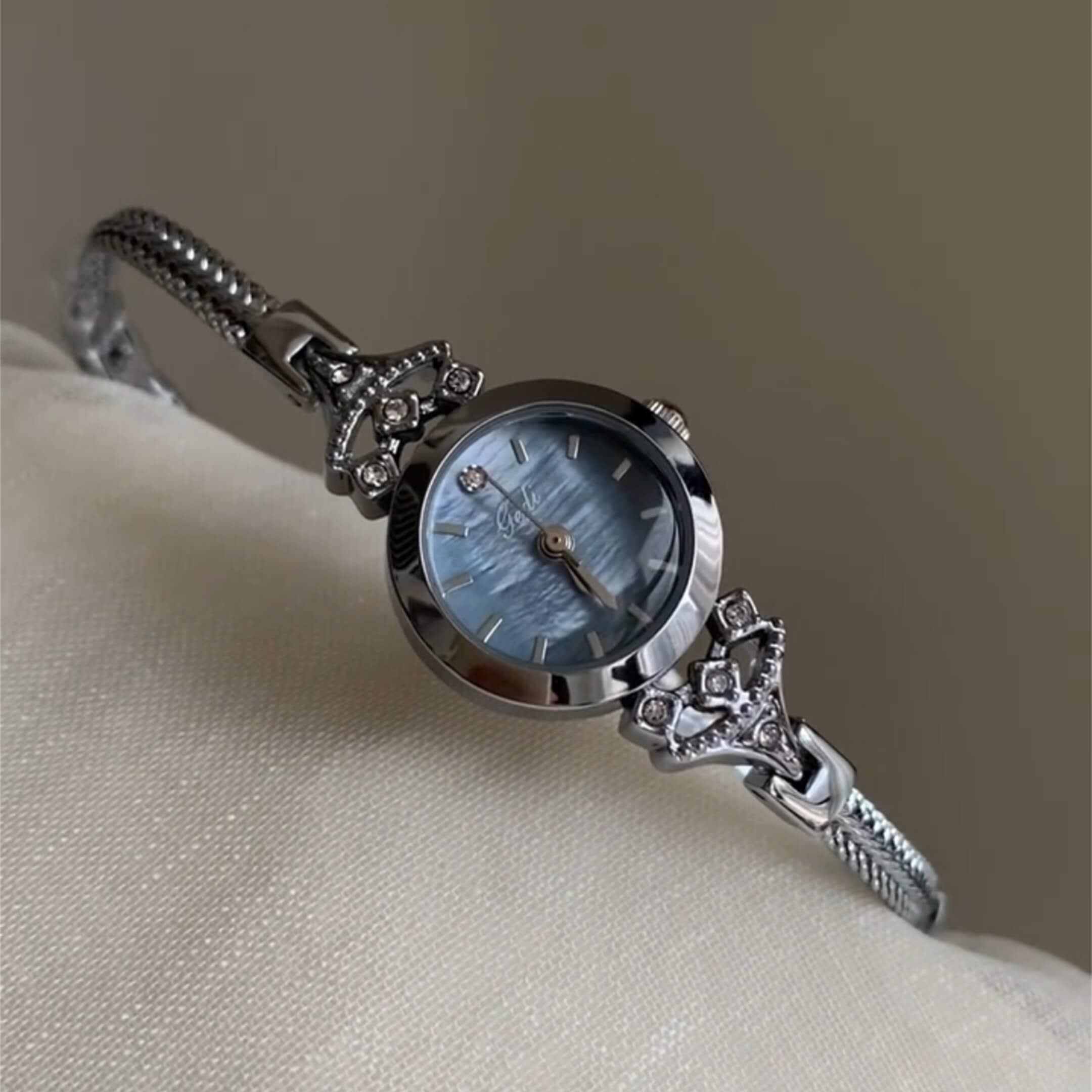 Chic Blue Small Round Face Bracelet Watch