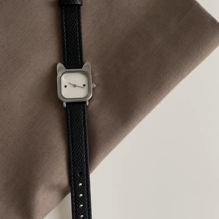 Classic Black Cat-shaped Genuine Leather Watch