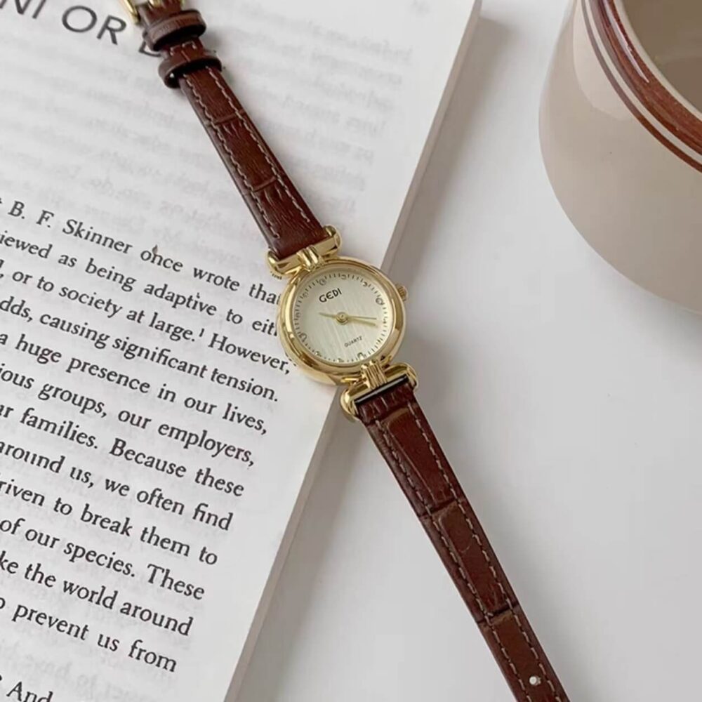 Vintage Black/Brown Small Round Genuine Leather Watch