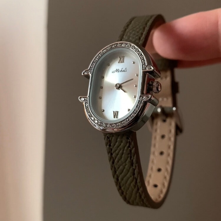 Vintage Style Oval Genuine Leather Watch