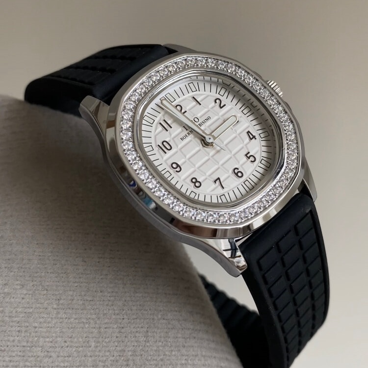 Chic Style White/Black Round Silicone Watch