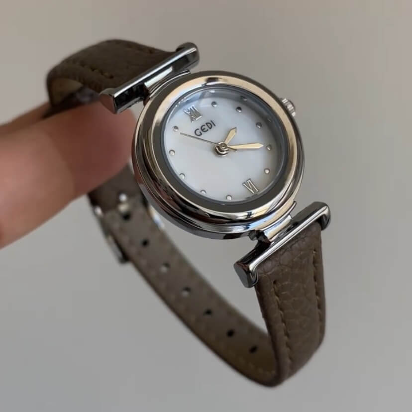 Vintage White Mother of Pearl Face Leather Watch