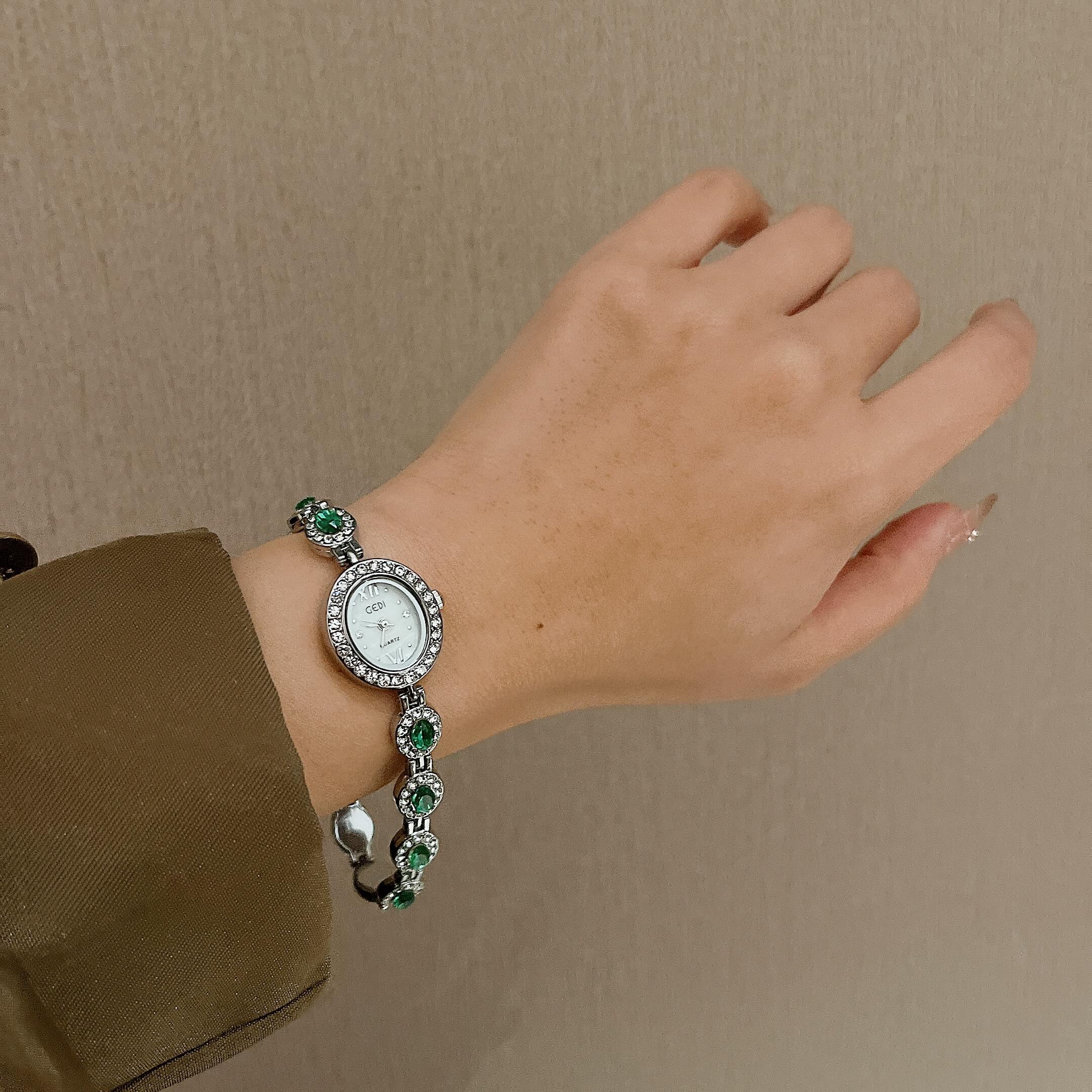 Vintage Style Green Zircon Silver Bracelet Watch