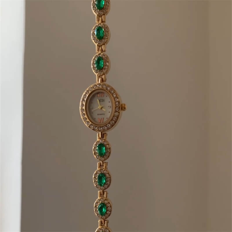 Vintage Style Green Zircon Silver Bracelet Watch