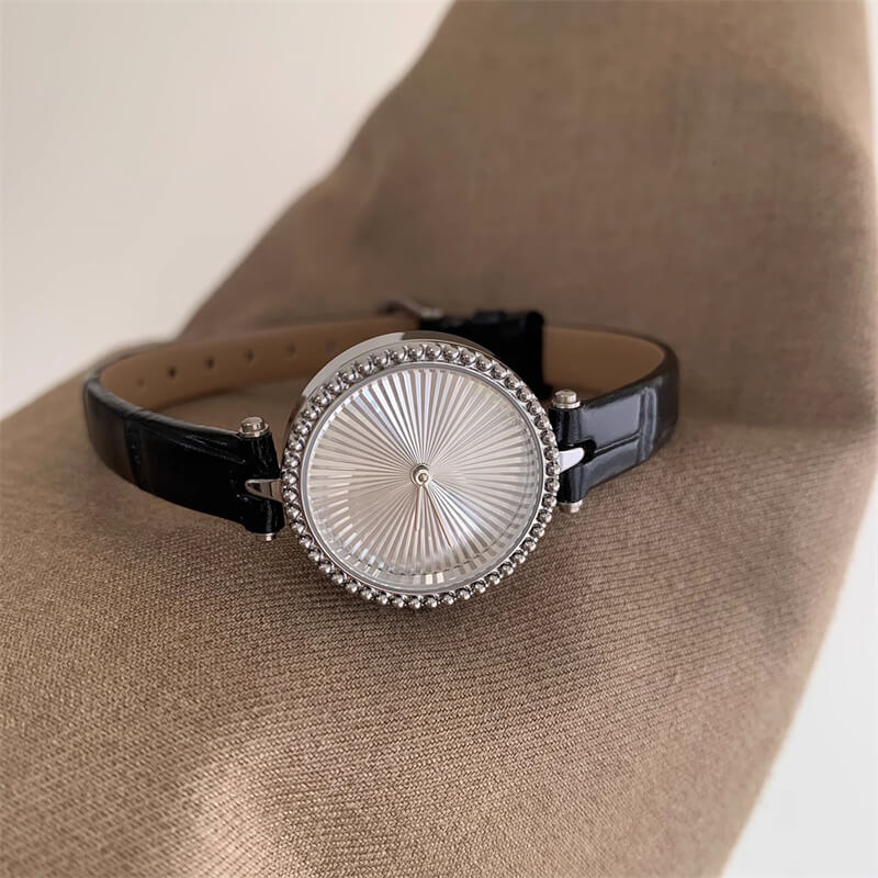 Chic Style Black/Red Round Genuine Leather Watch