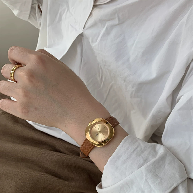 Vintage Style Brown/Black/Grey Round Leather Watch