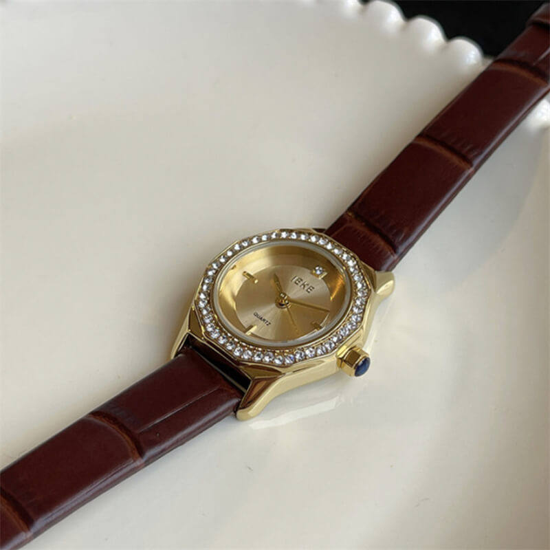 Vintage Style Brown/ Black Round Leather Women’s Watch