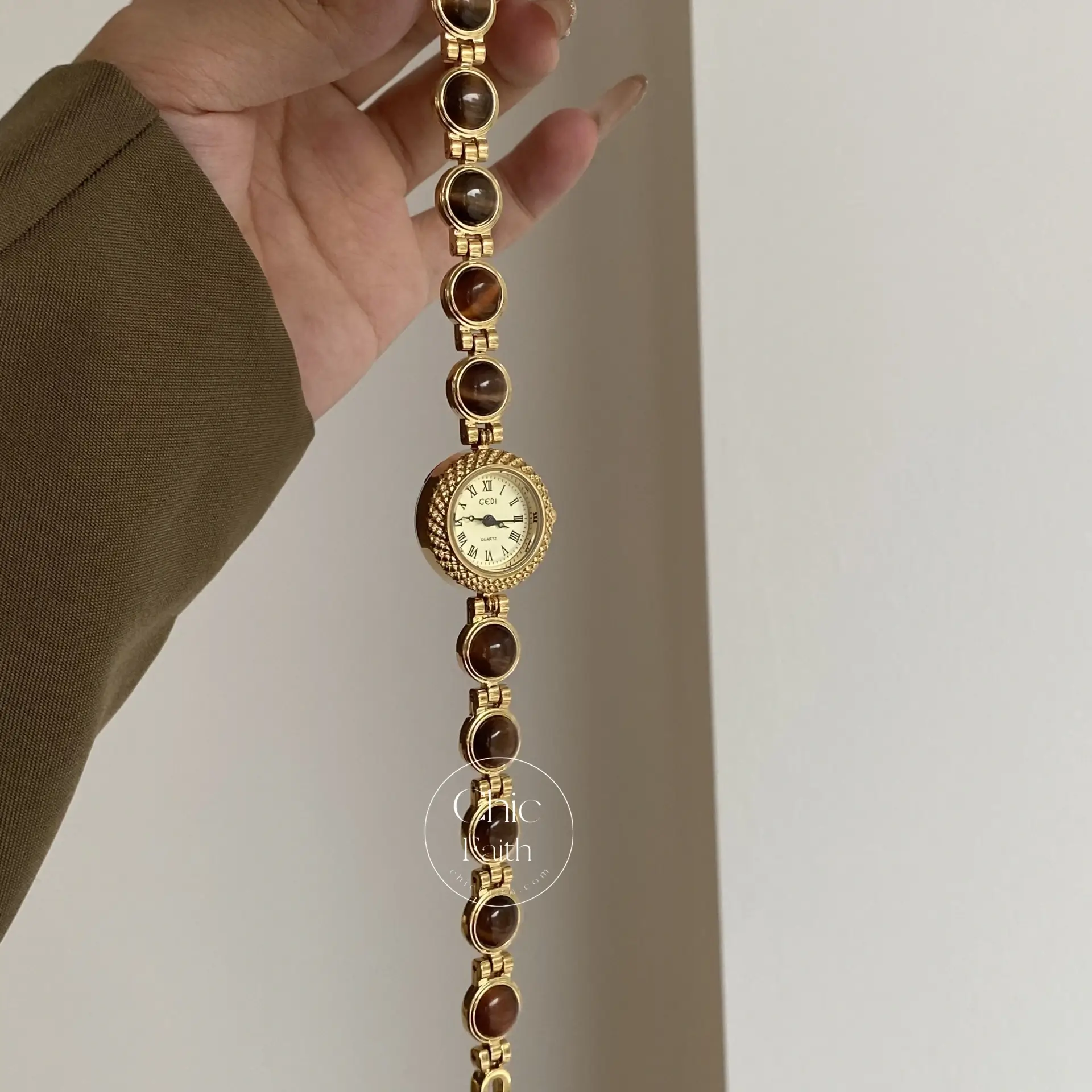 Women's Gold Wrist Watch Vintage Round Face Watches for Women