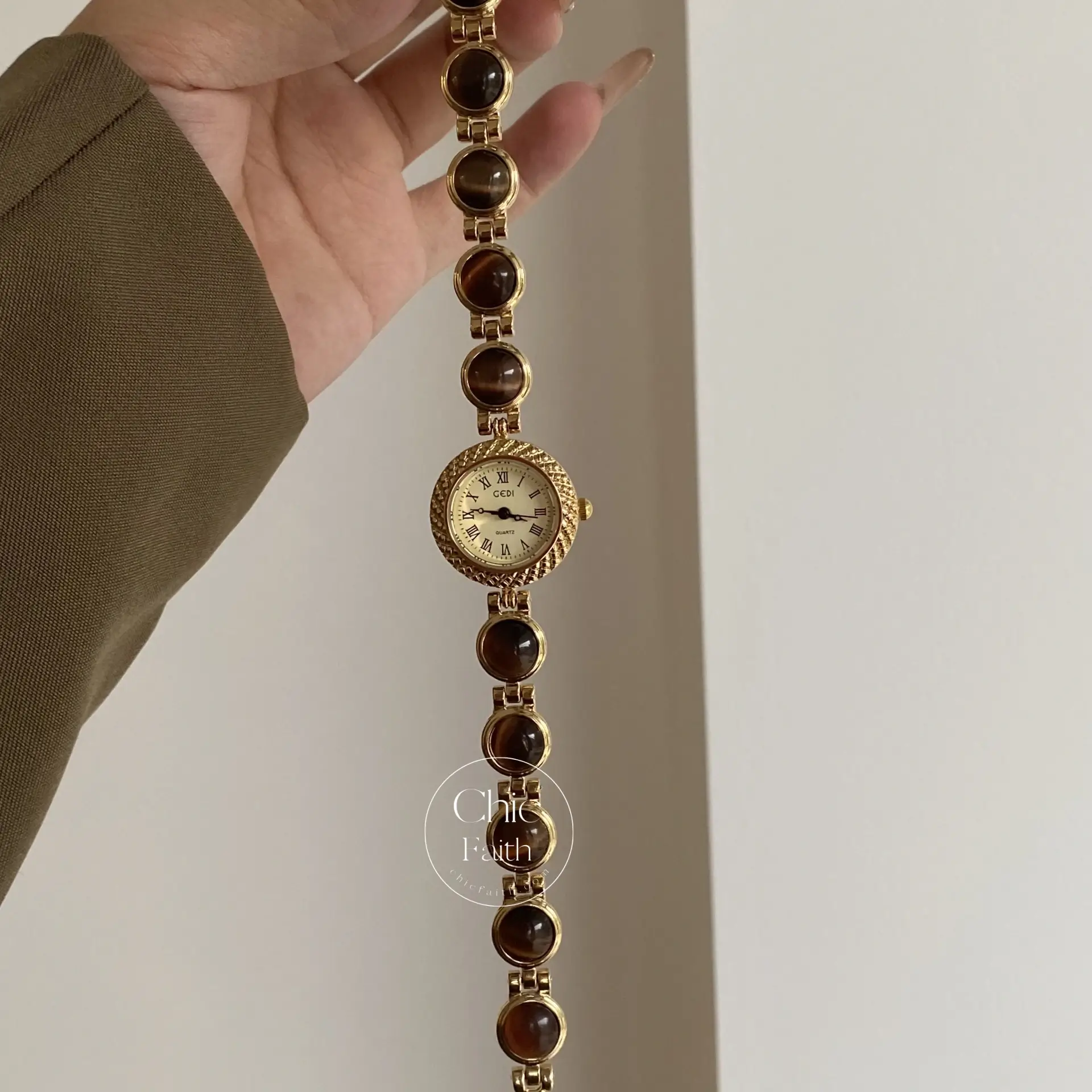 Women's Gold Wrist Watch Vintage Round Face Watches for Women