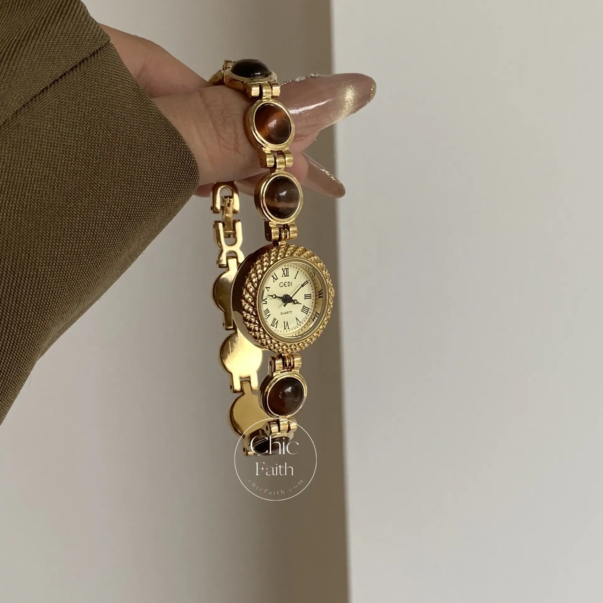 Women's Gold Wrist Watch Vintage Round Face Watches for Women