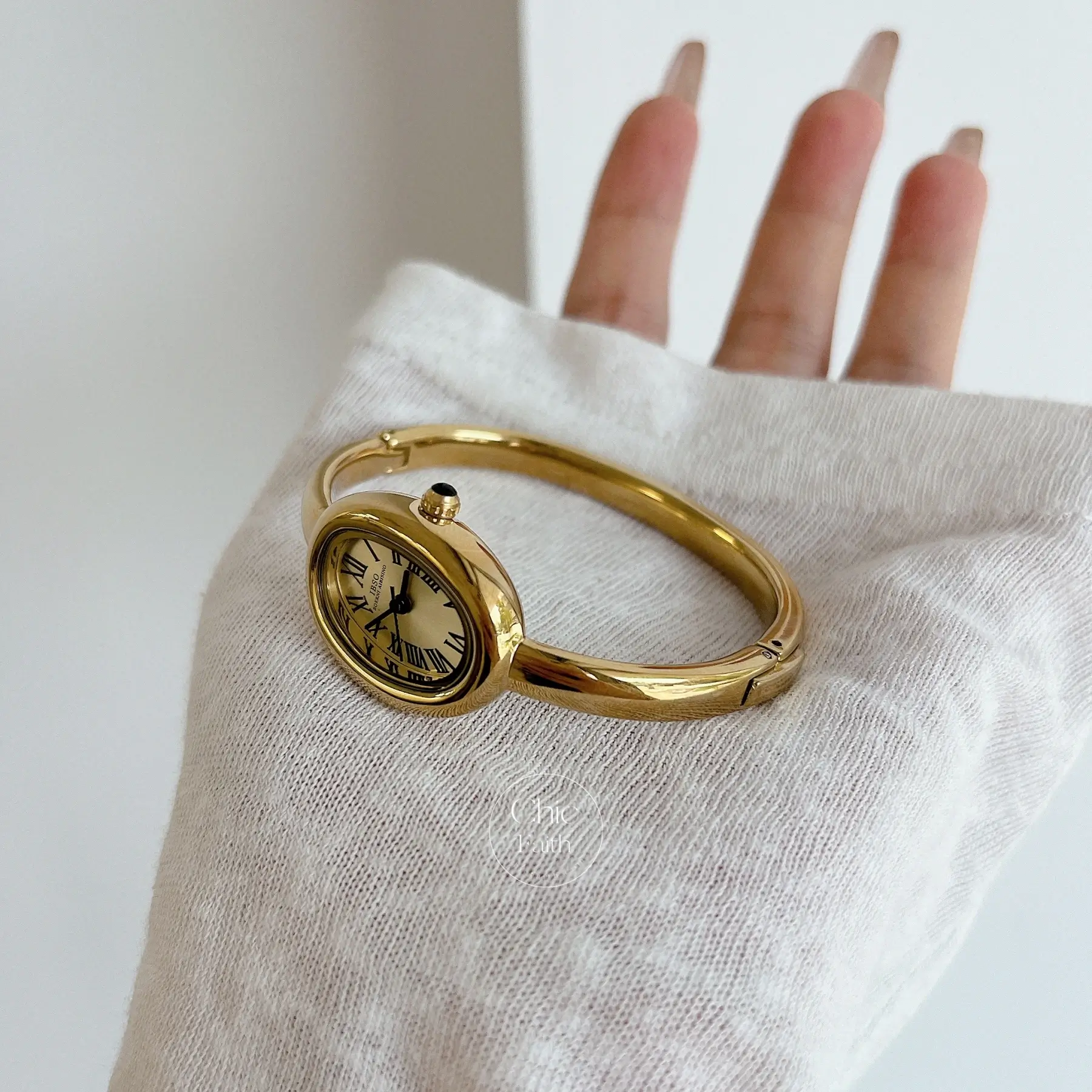 Vintage Gold Watch Oval Face Bangle Watch for Women