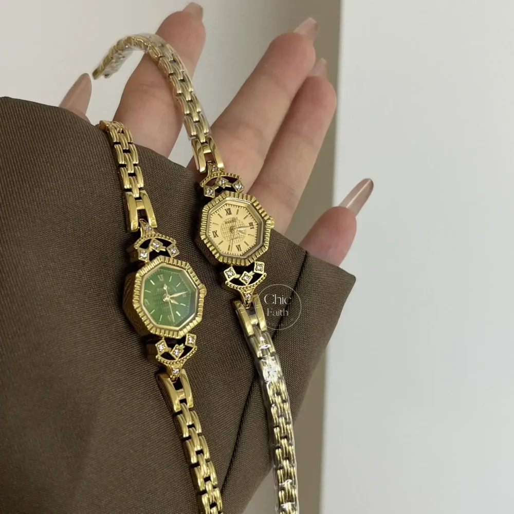 Vintage-Inspired Emerald Green Dial Bracelet Watch for Women