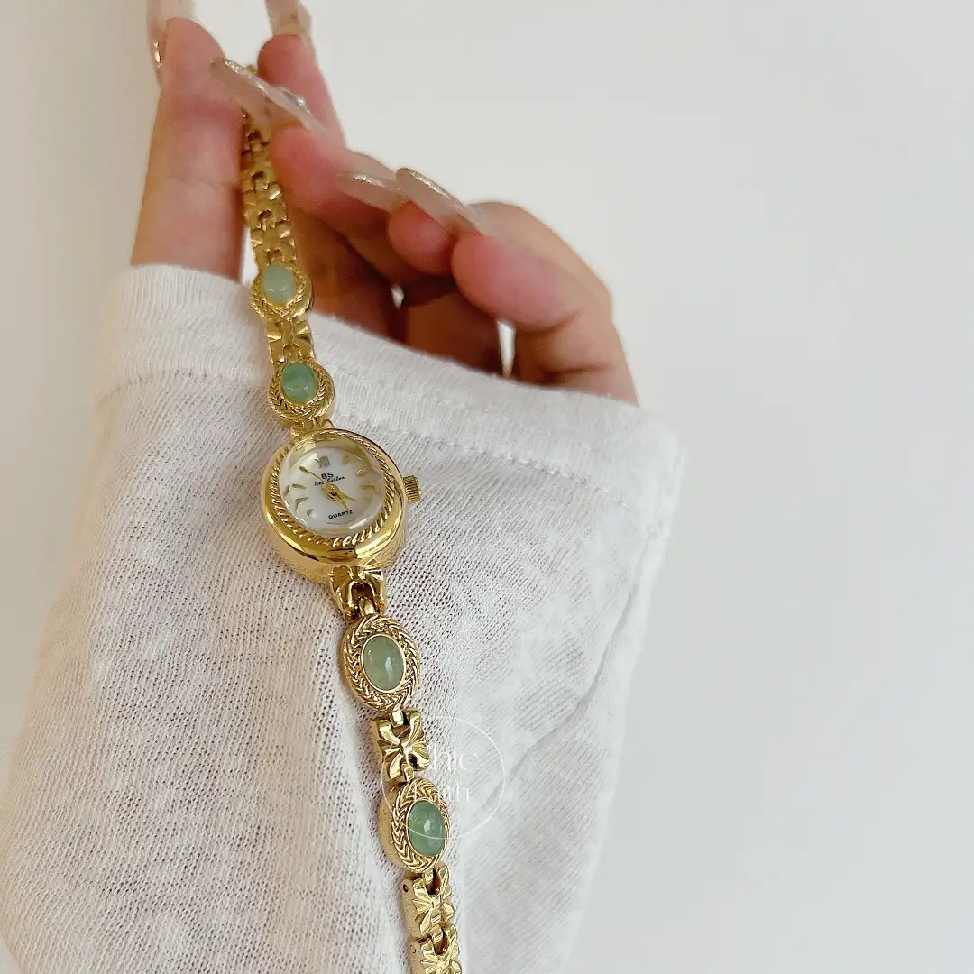 Vintage Oval Face Green Jade Stone Bracelet Watch