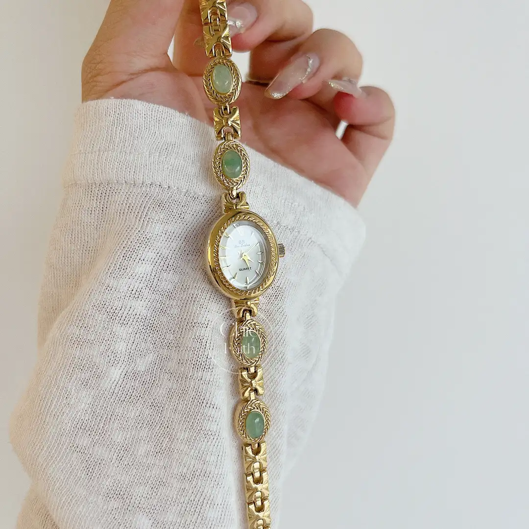 Vintage Oval Face Green Jade Stone Bracelet Watch