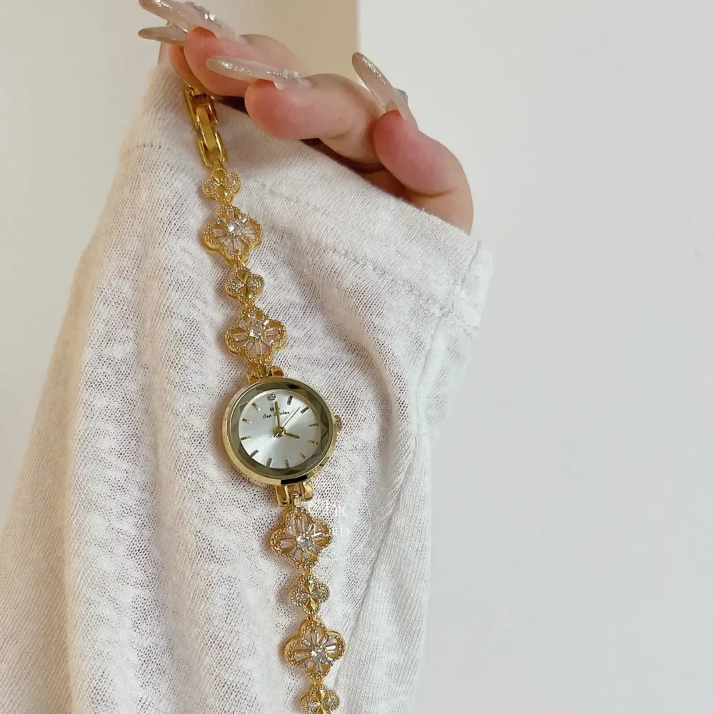 Dainty Gold Petal Shape Bracelet Zircon Watch for Women