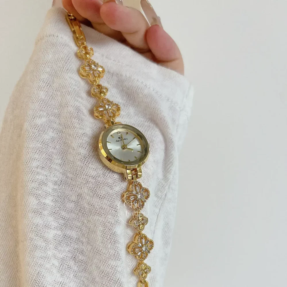 Dainty Gold Petal Shape Bracelet Zircon Watch for Women