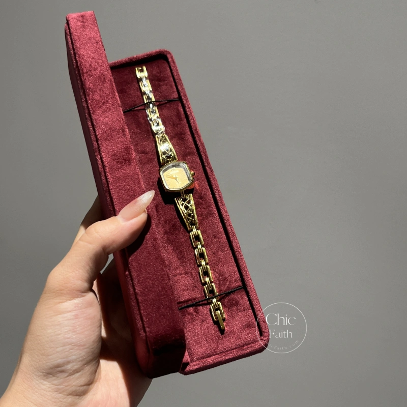 Vintage Red Velvet Watch Gift Box