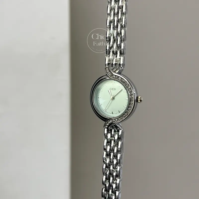 Silver Minimalist Women's Round Watch Classic Green Dial Ladies Watch