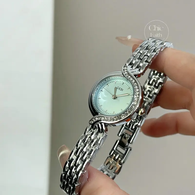 Silver Minimalist Women's Round Watch Classic Green Dial Ladies Watch