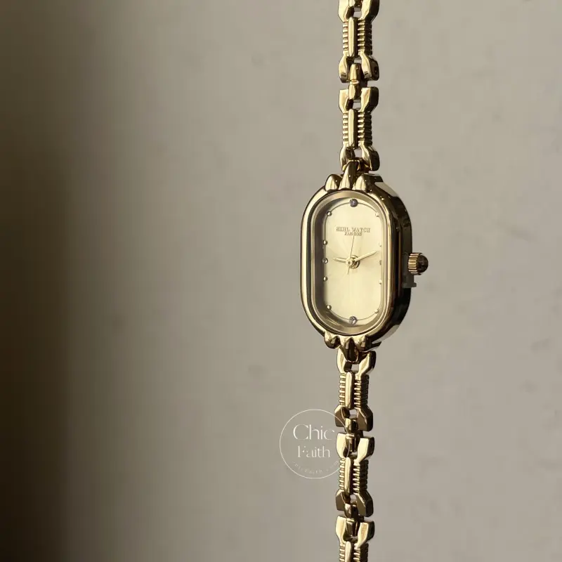 Vintage Inspired Gold Ladies Watch Oval Face Bracelet Watch for Women