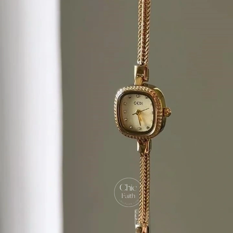 Minimalist Chic Gold/Silver Square Dial Watch for Women Small Face Thin Chain Ladies Watch